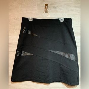 3/$30 Le Grenier black Skirt size medium